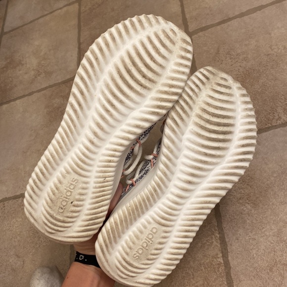 Adidas running shoes - Picture 7 of 7